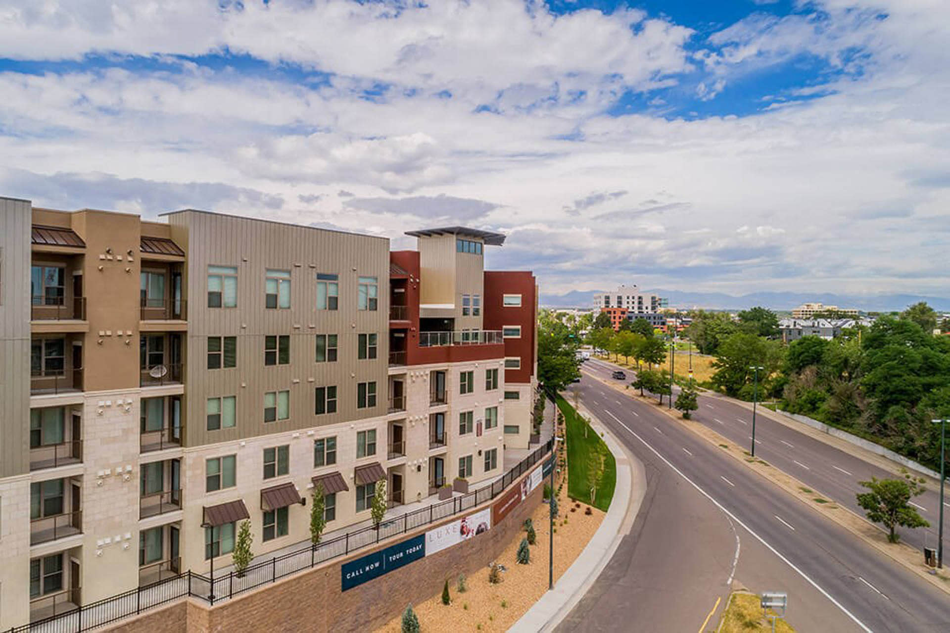 Luxe at Mile High – photo 3