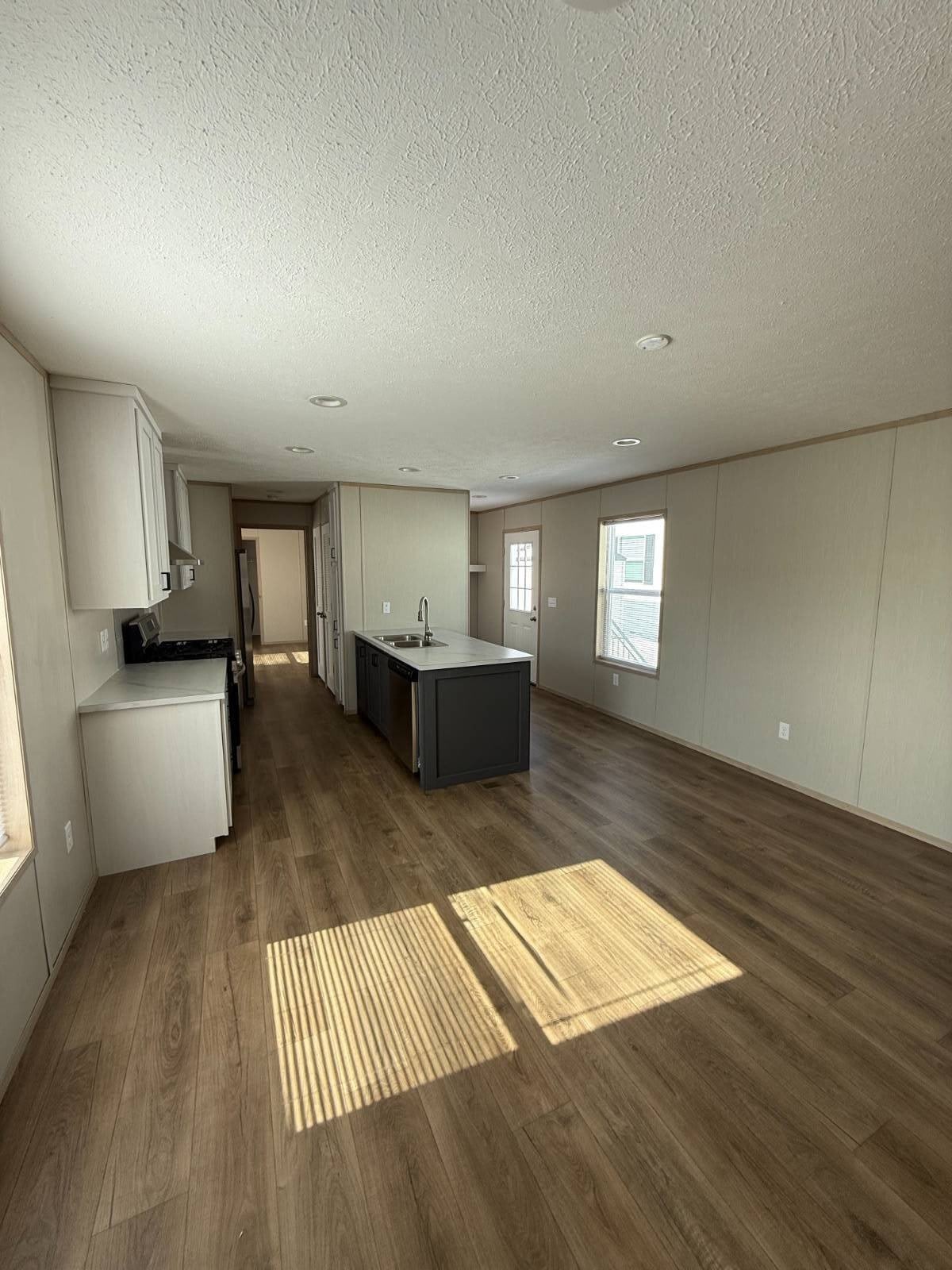 131 E Arlington – photo 3