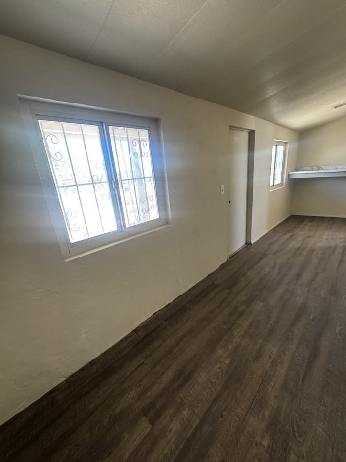 376 West Columbia Street – photo 5