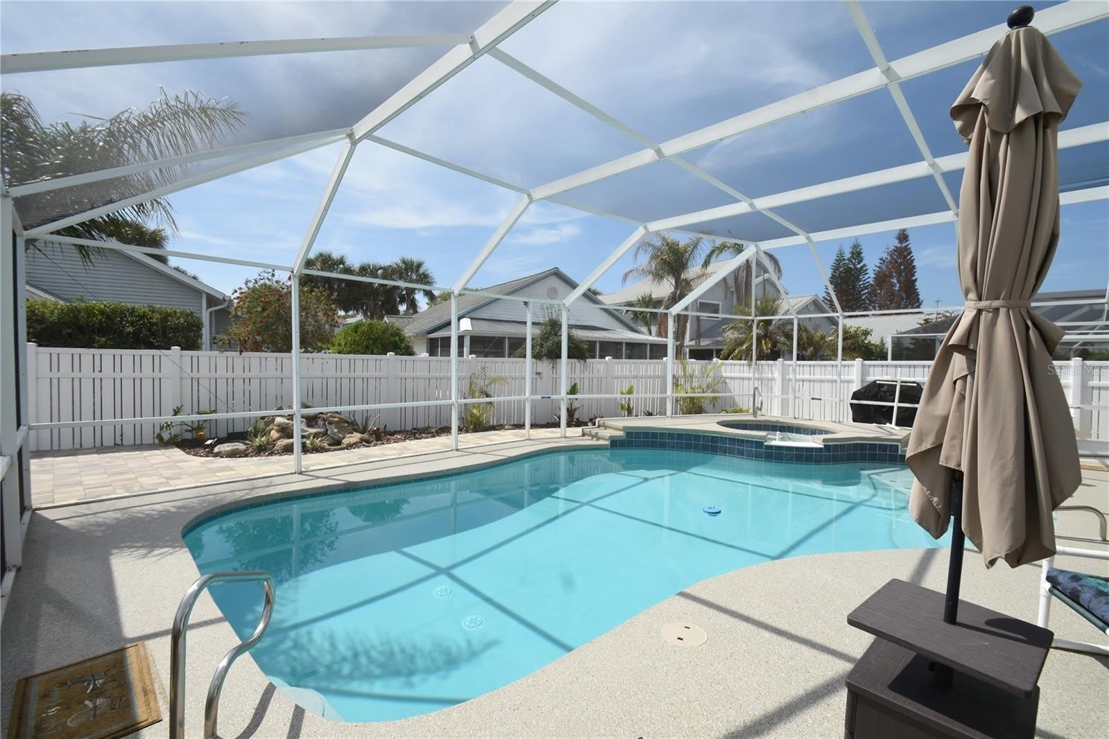 1 BEDFORD Drive – photo 3