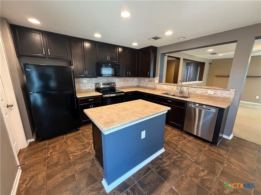 1484 Astor Creek – photo 3