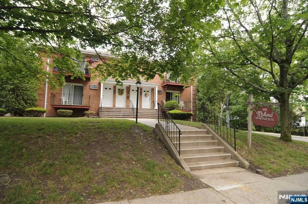 110 Midland Avenue – photo 1