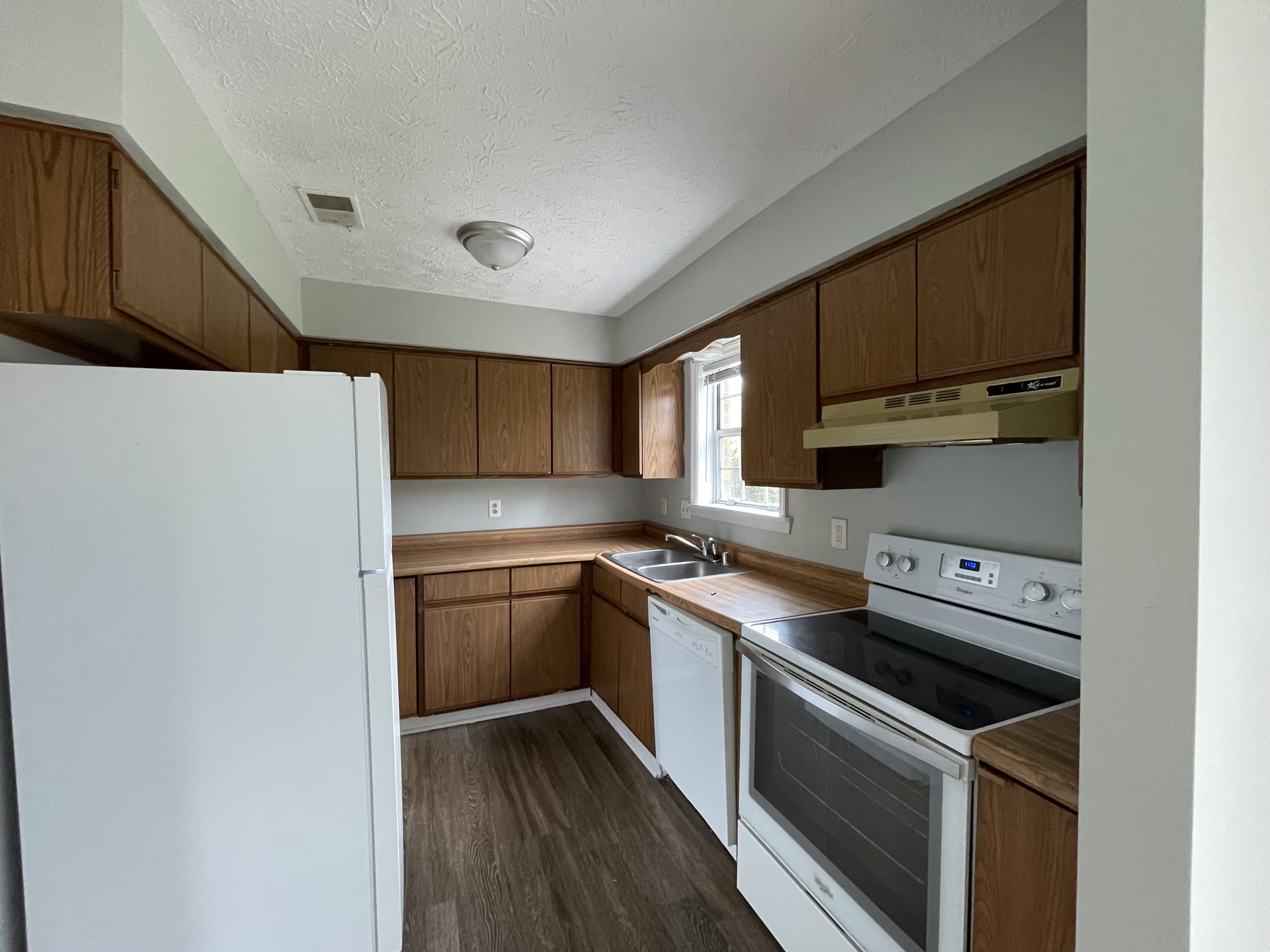 1167 Tatesbrook Dr Apt A – photo 2