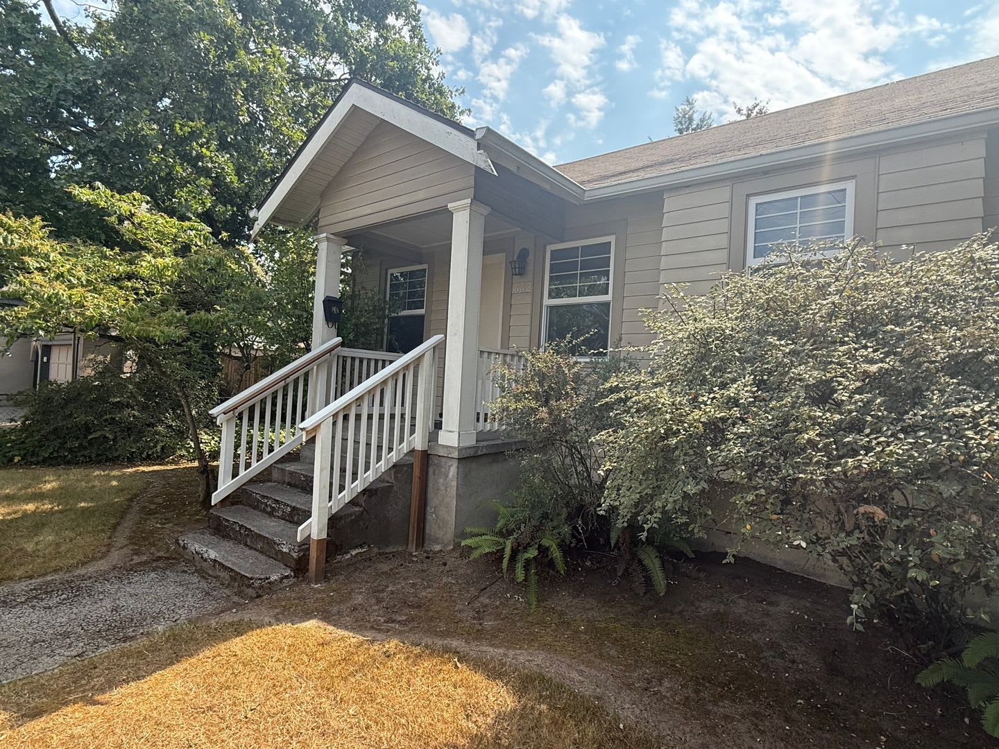 Charming 2BR/1BA Campus House – photo 1