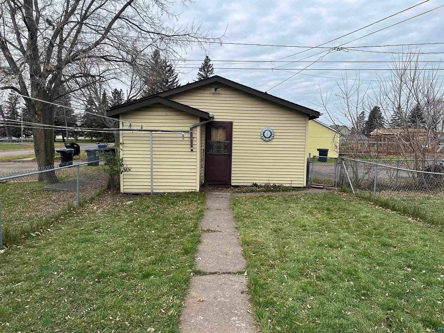 2339 Banks Ave – photo 3