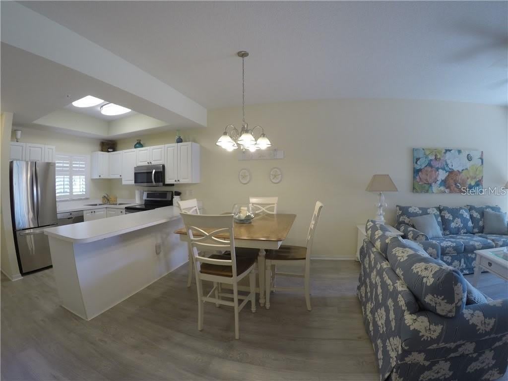 4270 CASTLEBRIDGE Lane – photo 3