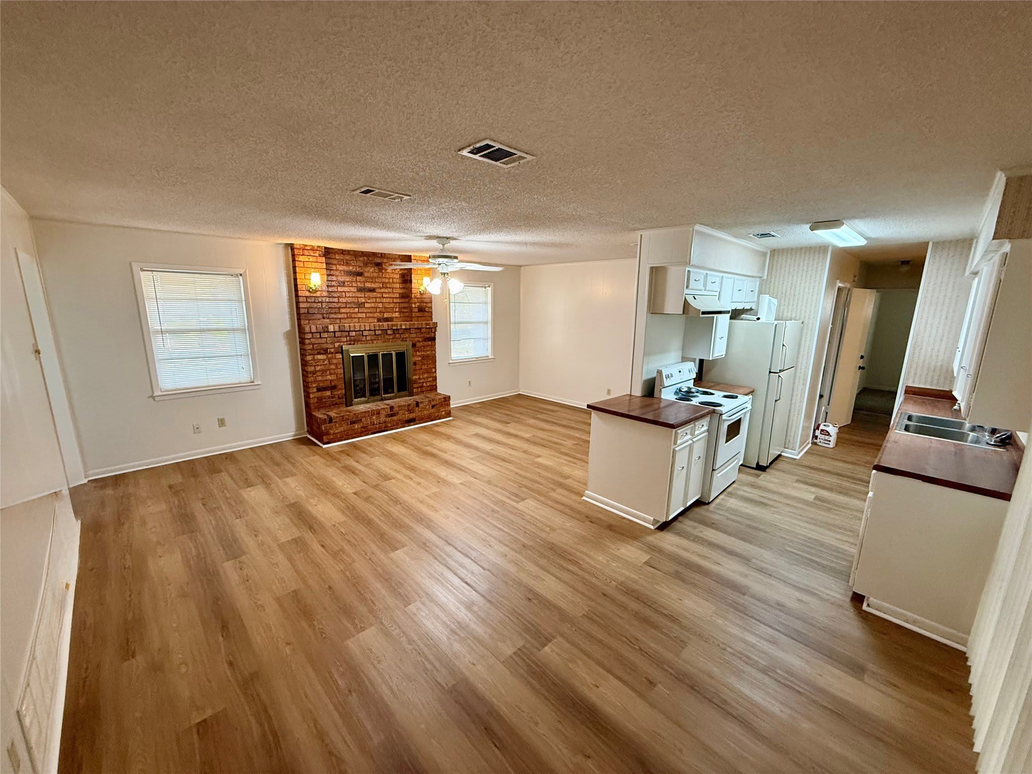 124 Poinsettia Circle – photo 3