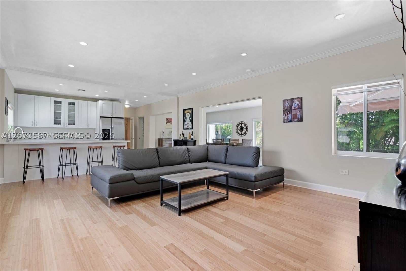 535 SW 39th Ave – photo 2