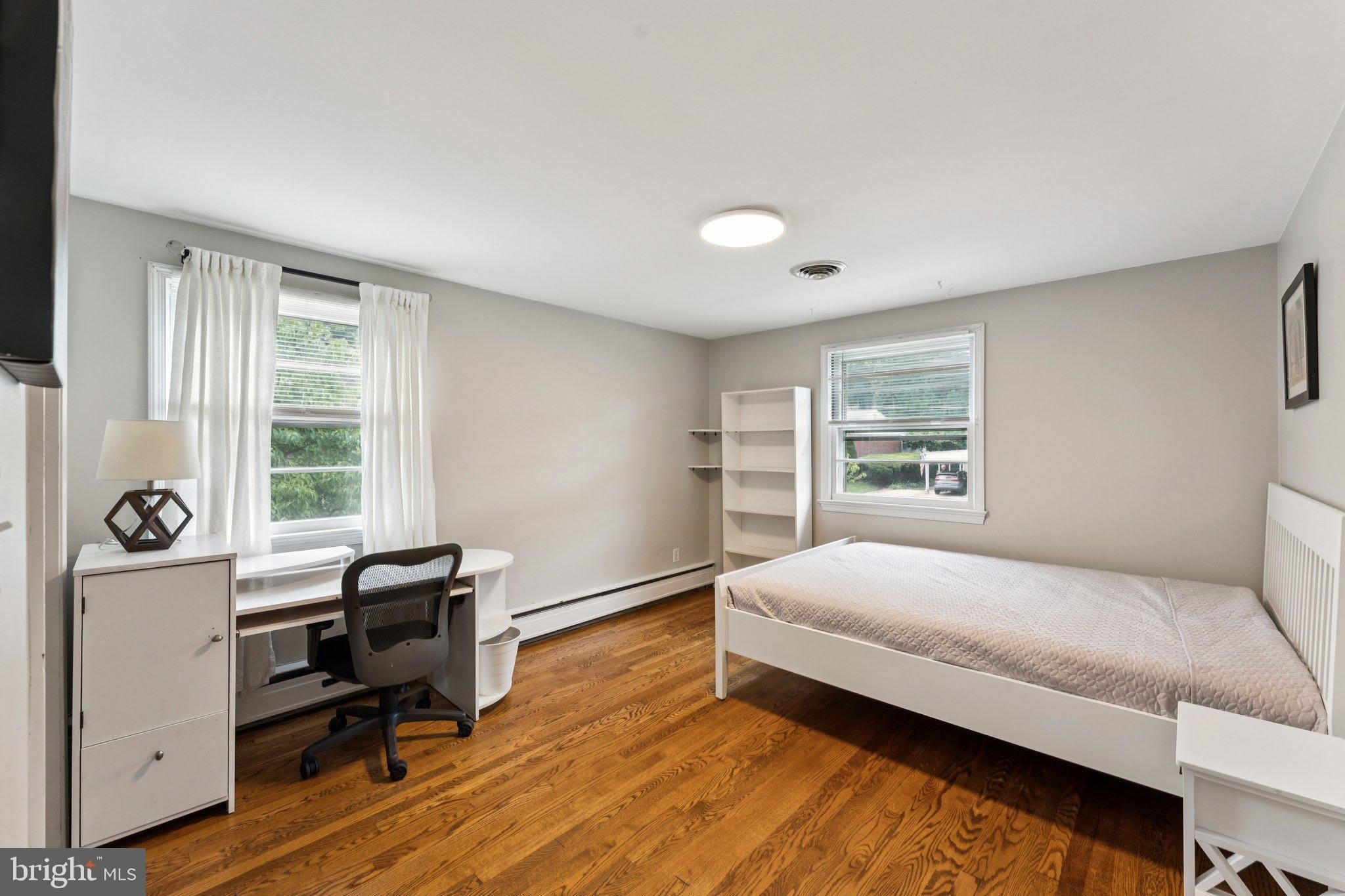 10307 BEAUMONT Street – photo 3