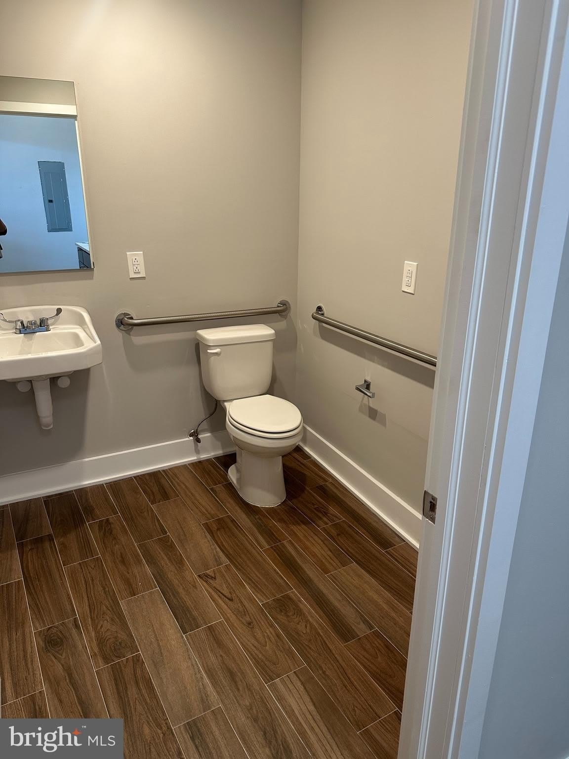 614 FRONT Street N – photo 4