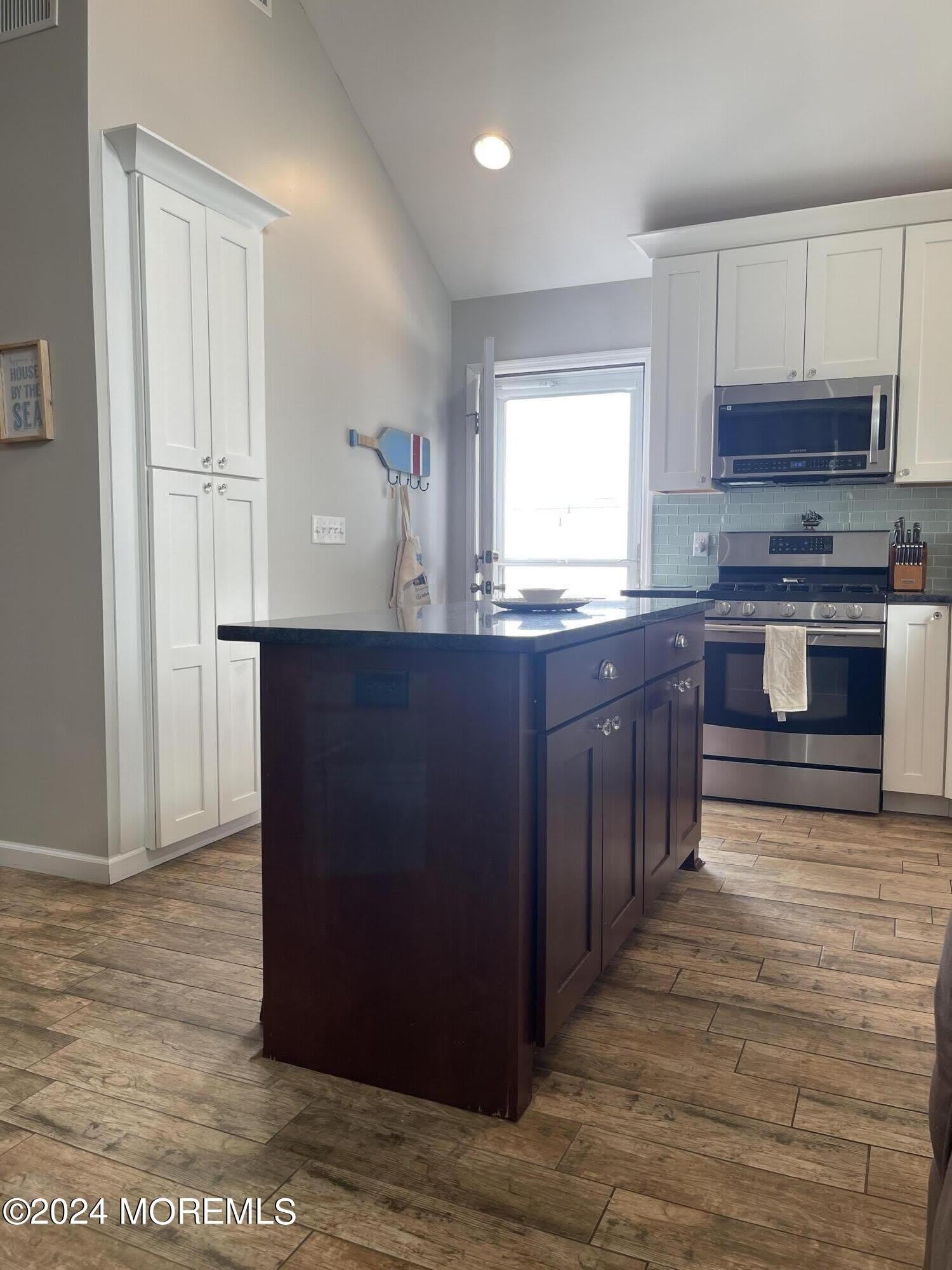 104 W Chadwick Way – photo 2