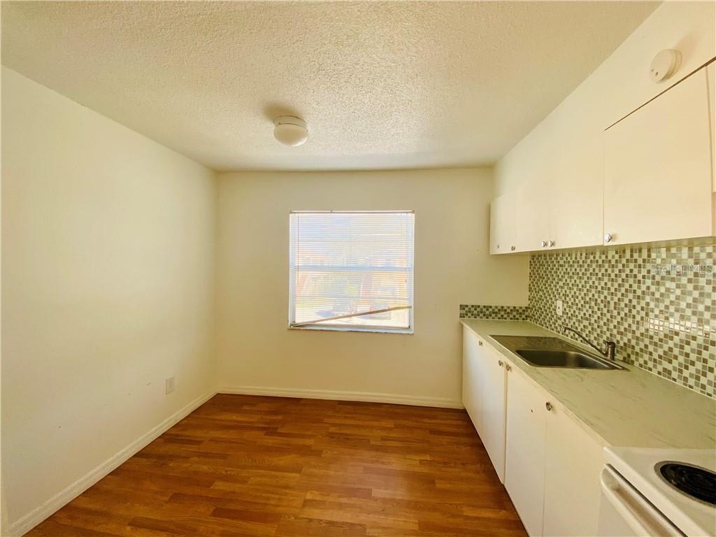 696 Michigan Avenue – photo 5