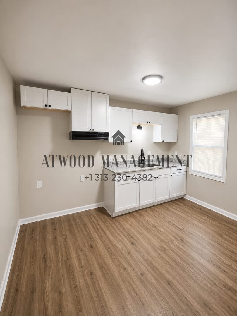 This Beautifully Updated 3 Bedroom 1 Bath Single Family Home Is Ready For Move In – photo 5
