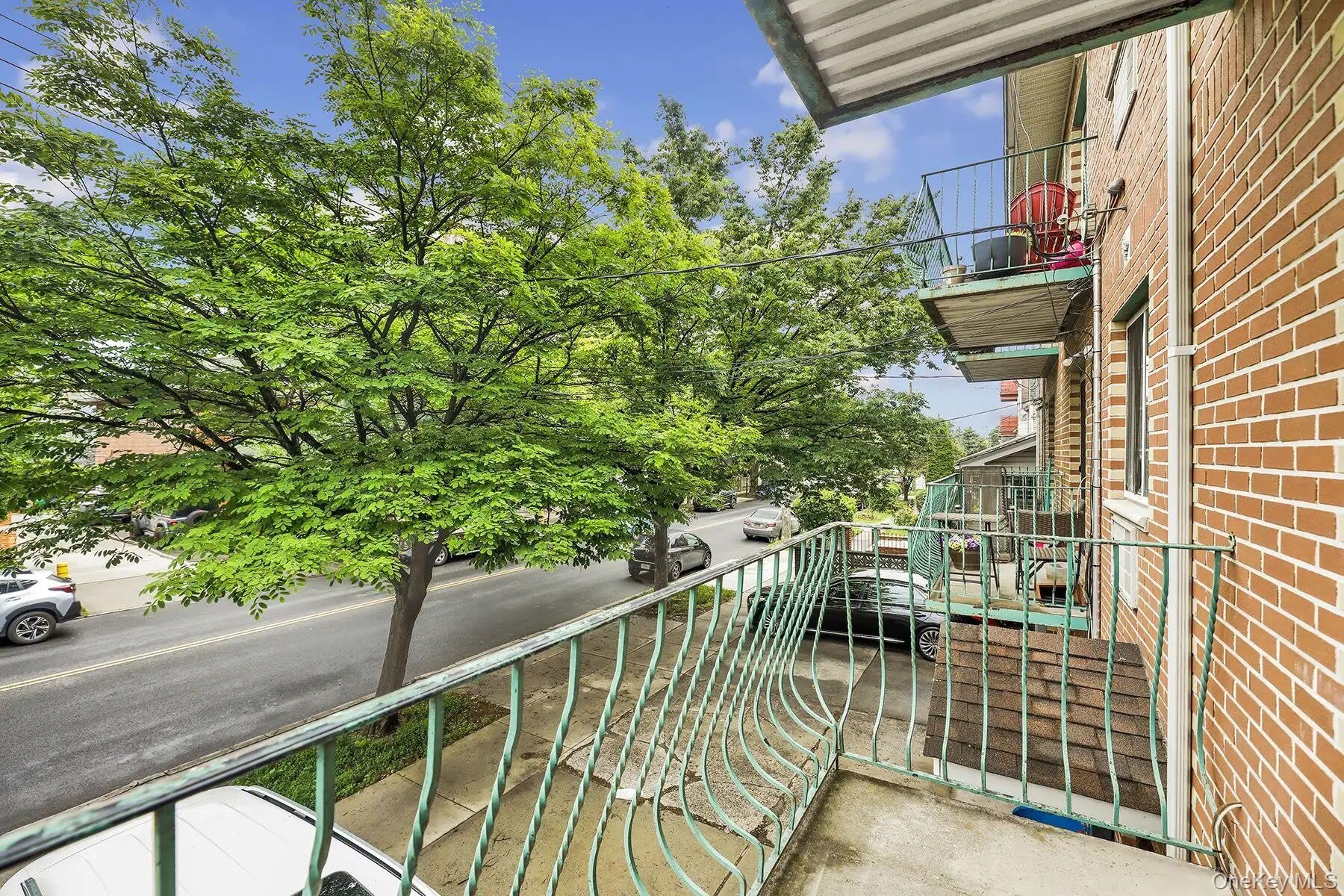 1604 Brooklyn Avenue – photo 2