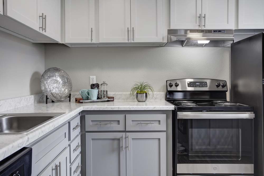 505 West – photo 2