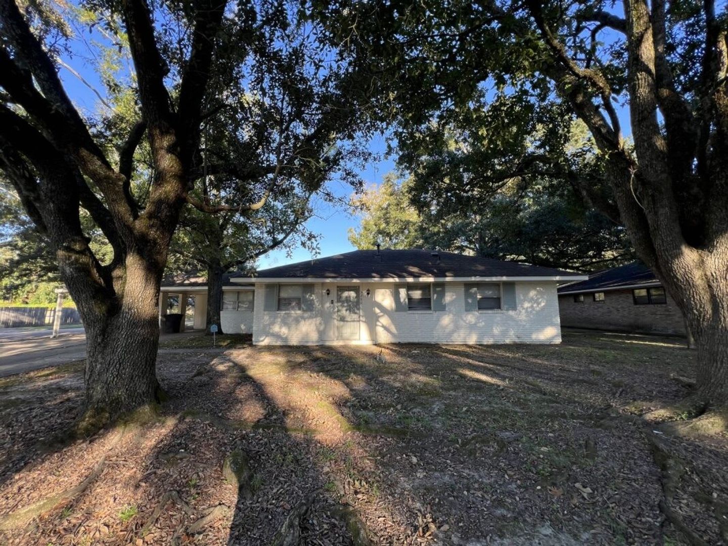Newly updated! 3 bedroom, 1.5 bath home on corner lot in Crestaire Subd – photo 2