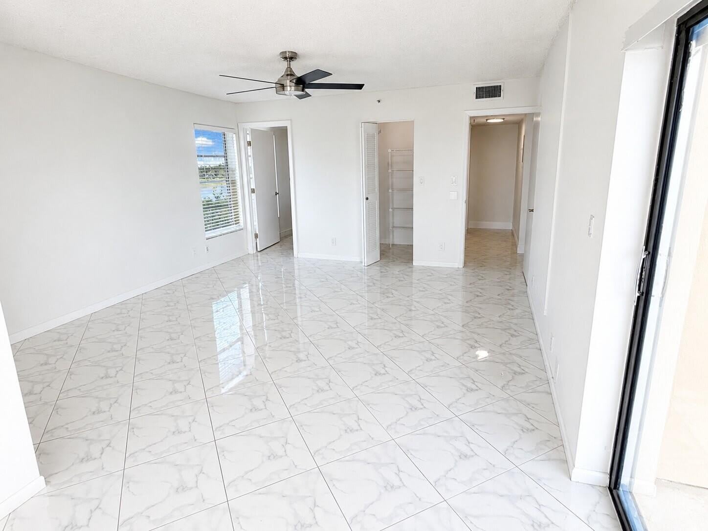 7076 Huntington Lane – photo 5
