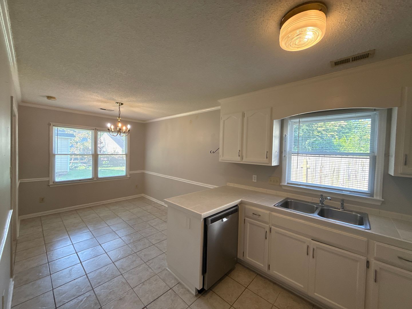 Creekside Village – photo 5