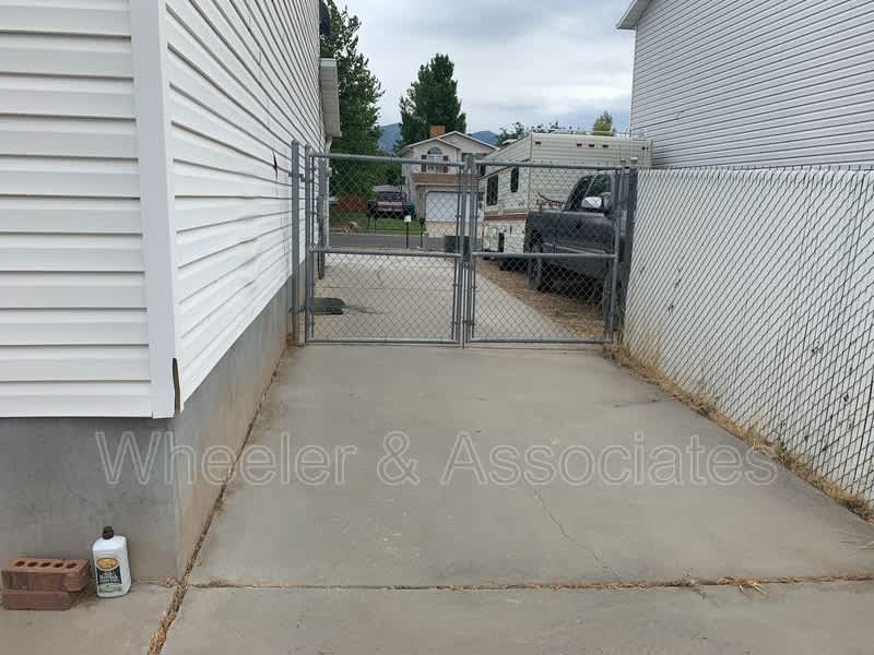 1157 N 2675 W – photo 3