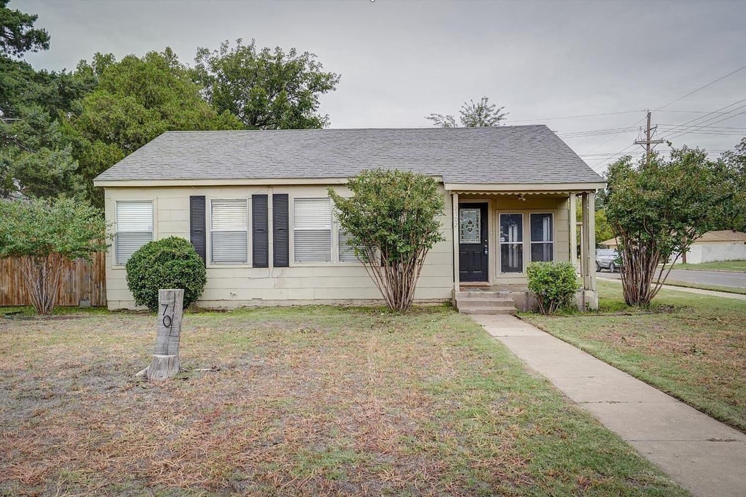 2702 31st Street – photo 1