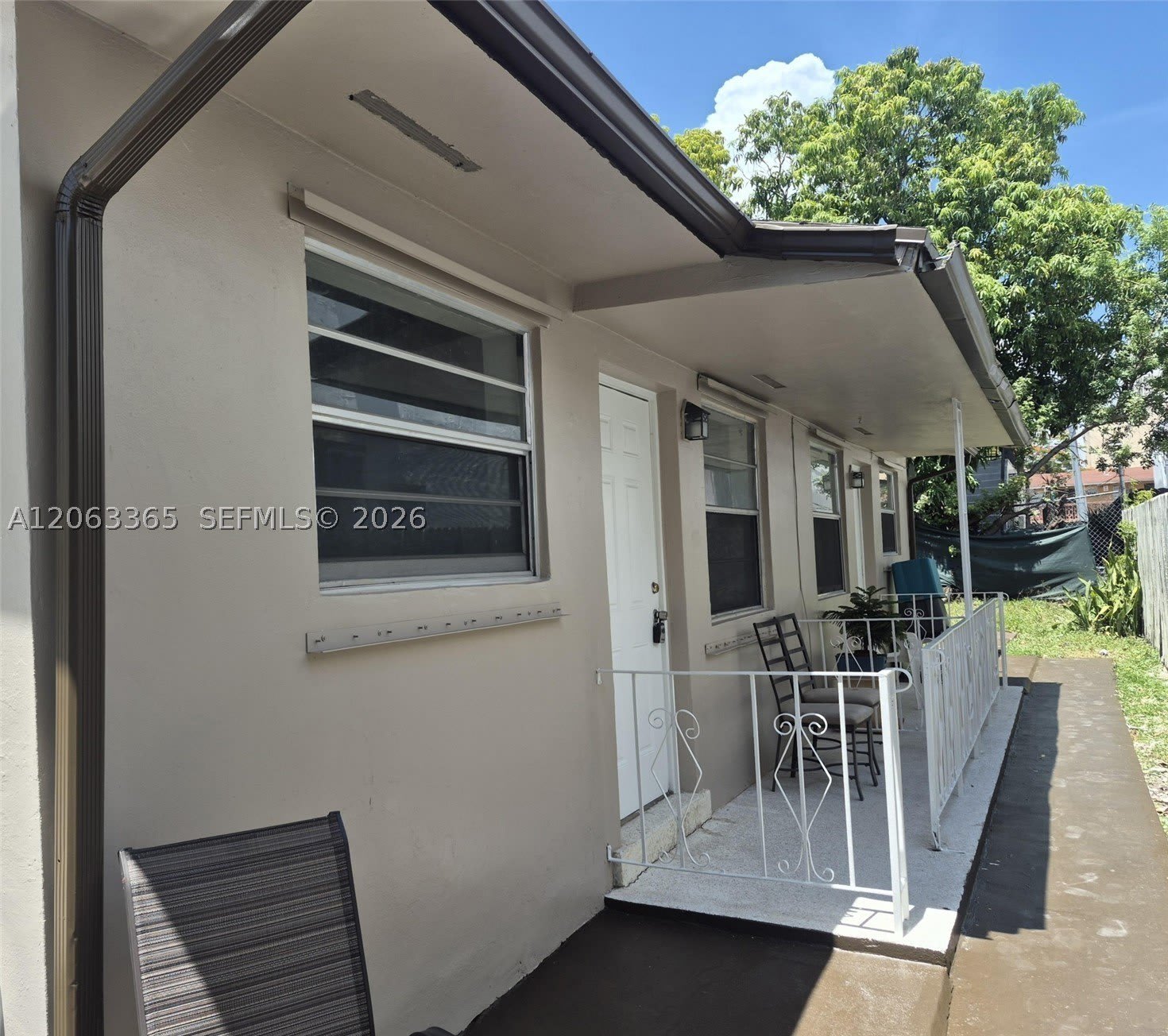 1715 SW 4th St – photo 1