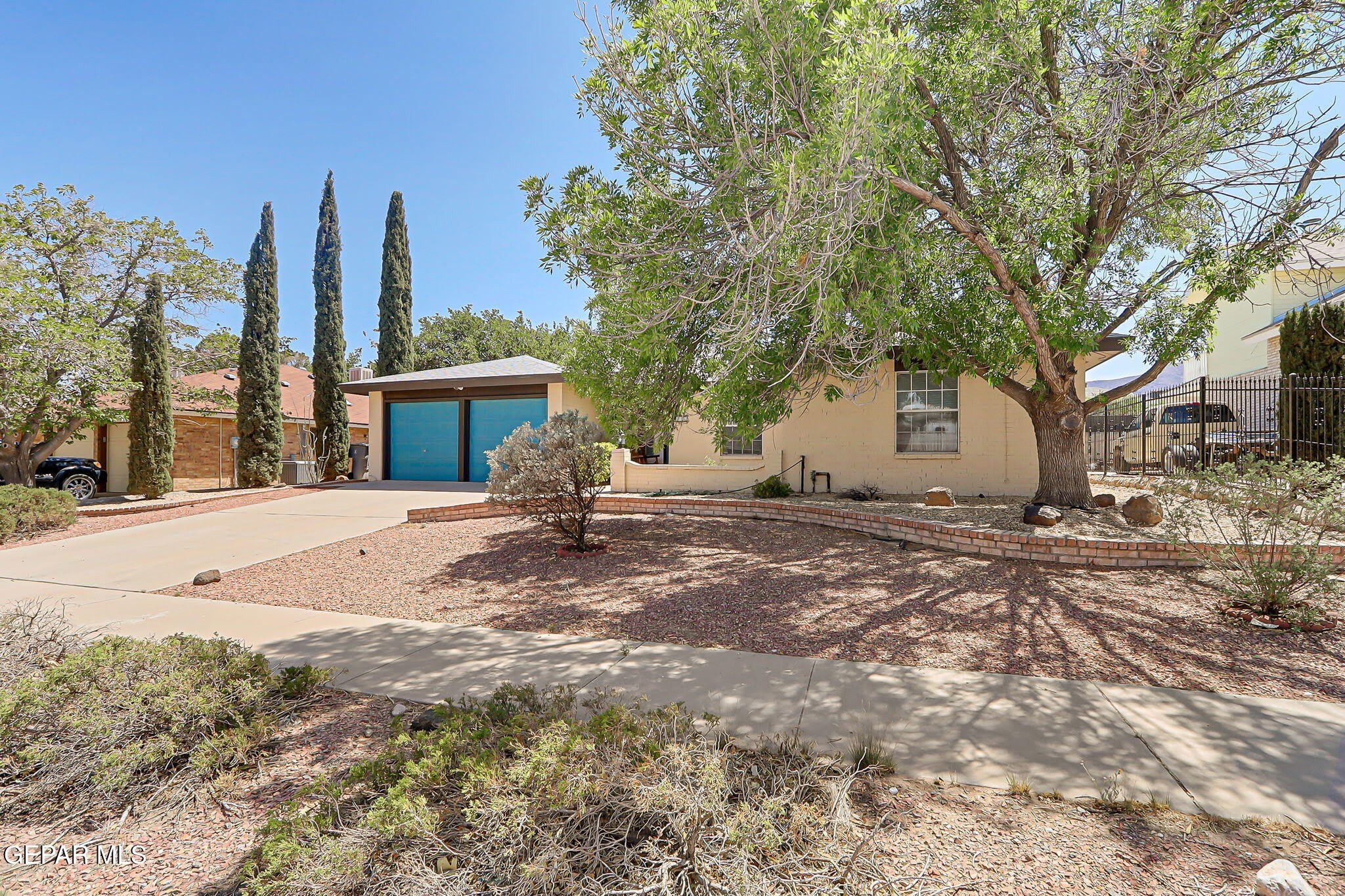 4348 LOMA HERMOSA Drive – photo 3