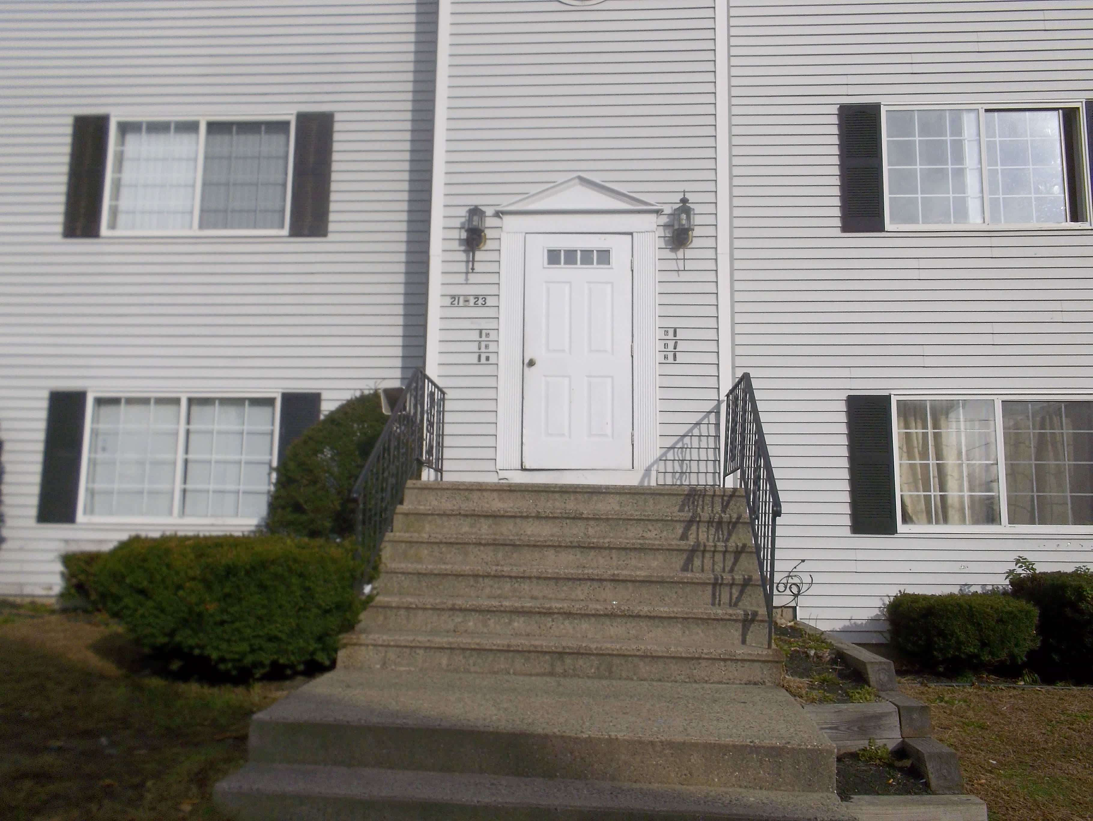 21 3Rd St – photo 1