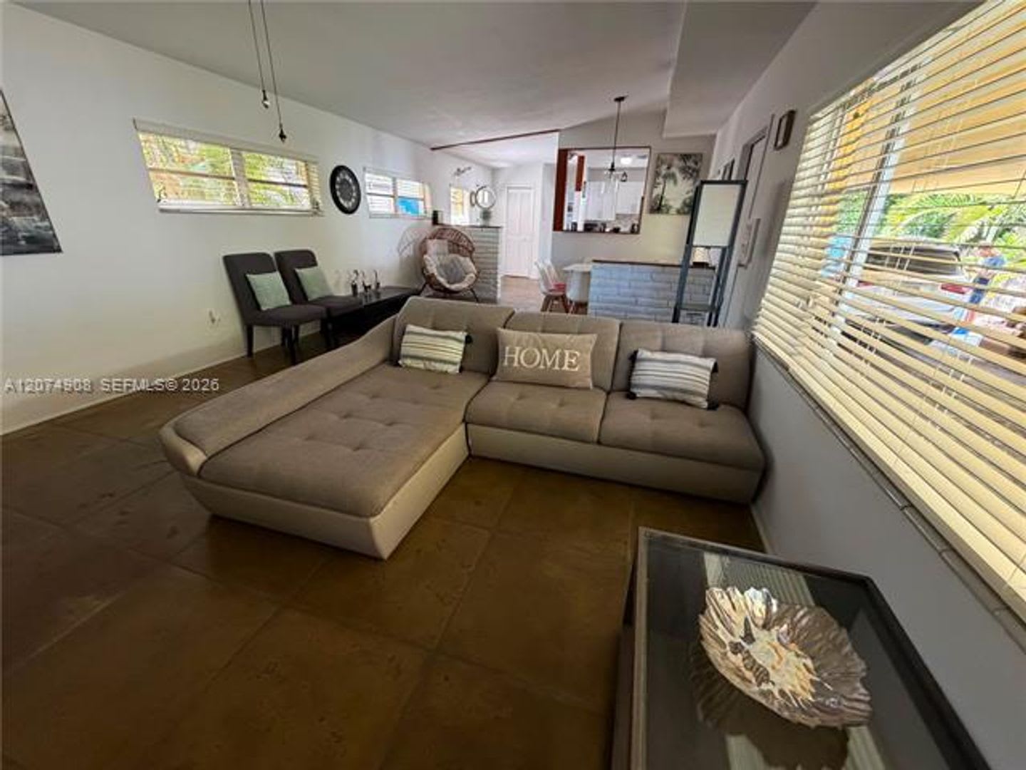 935 Polk St # 935, FL 33019 – photo 2