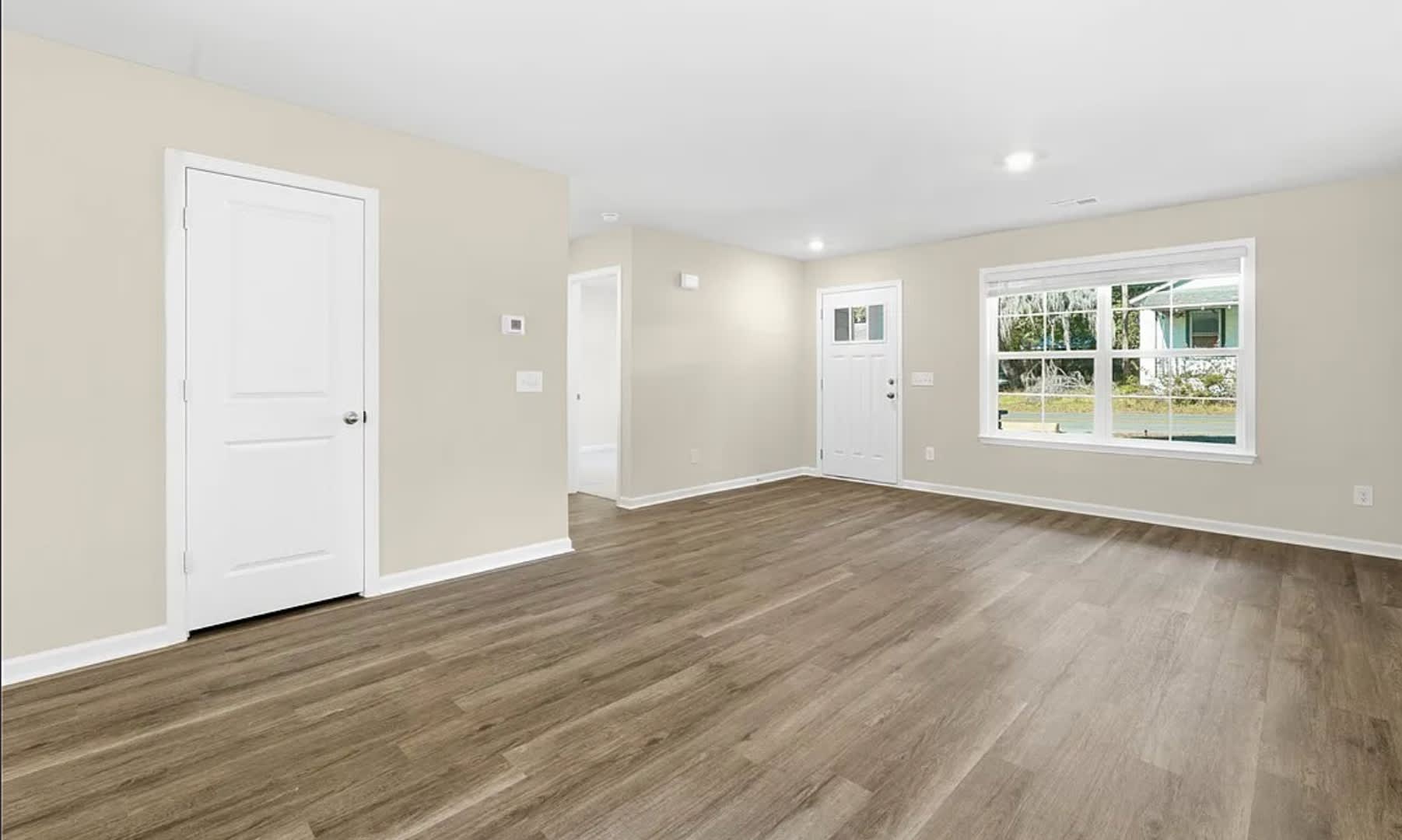 Modern Living in Greenville's Historic West End – photo 2