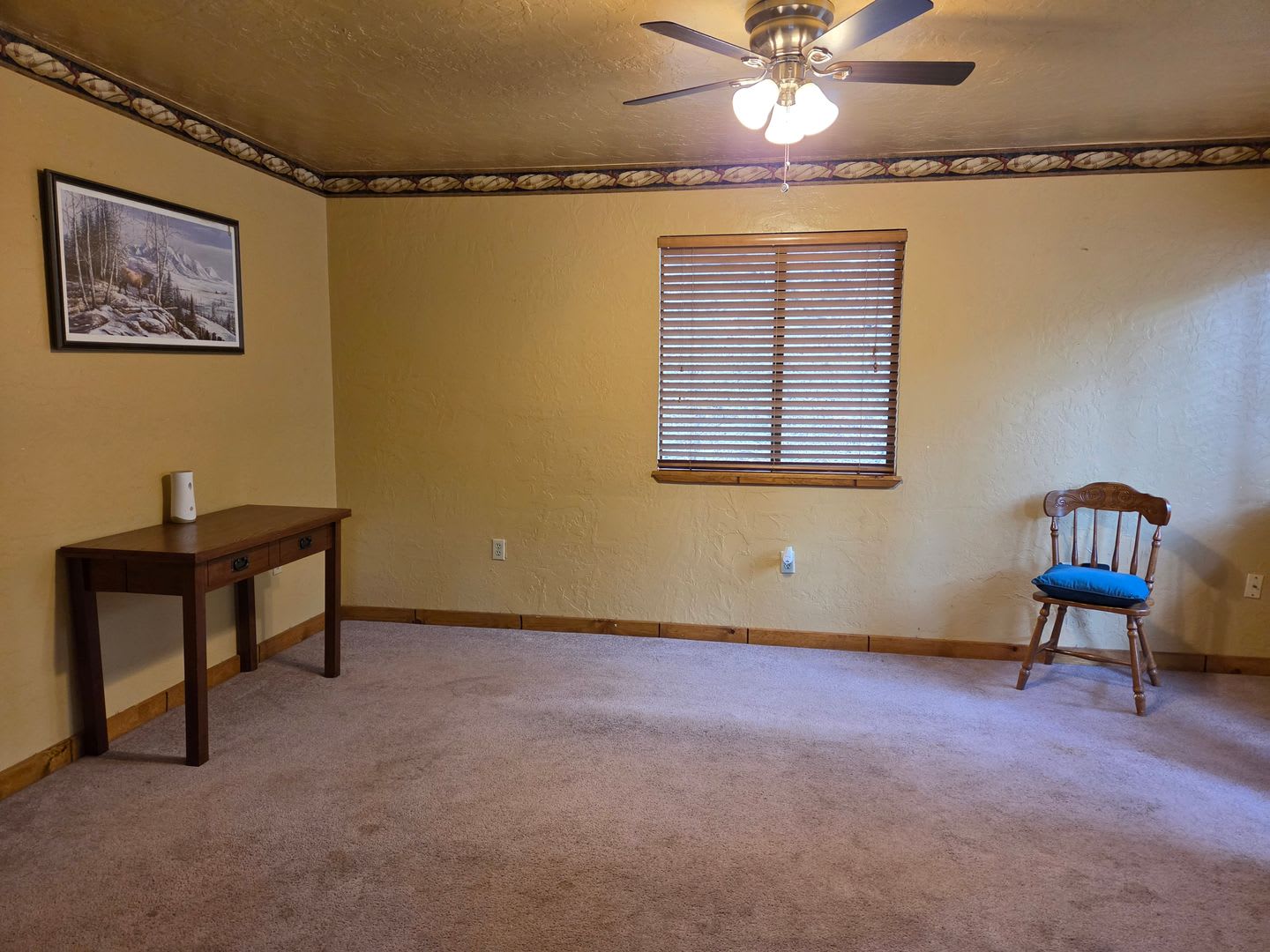 Move In Special!!!! Cute Three Bedroom, 1 Bath home near Midtown – photo 5