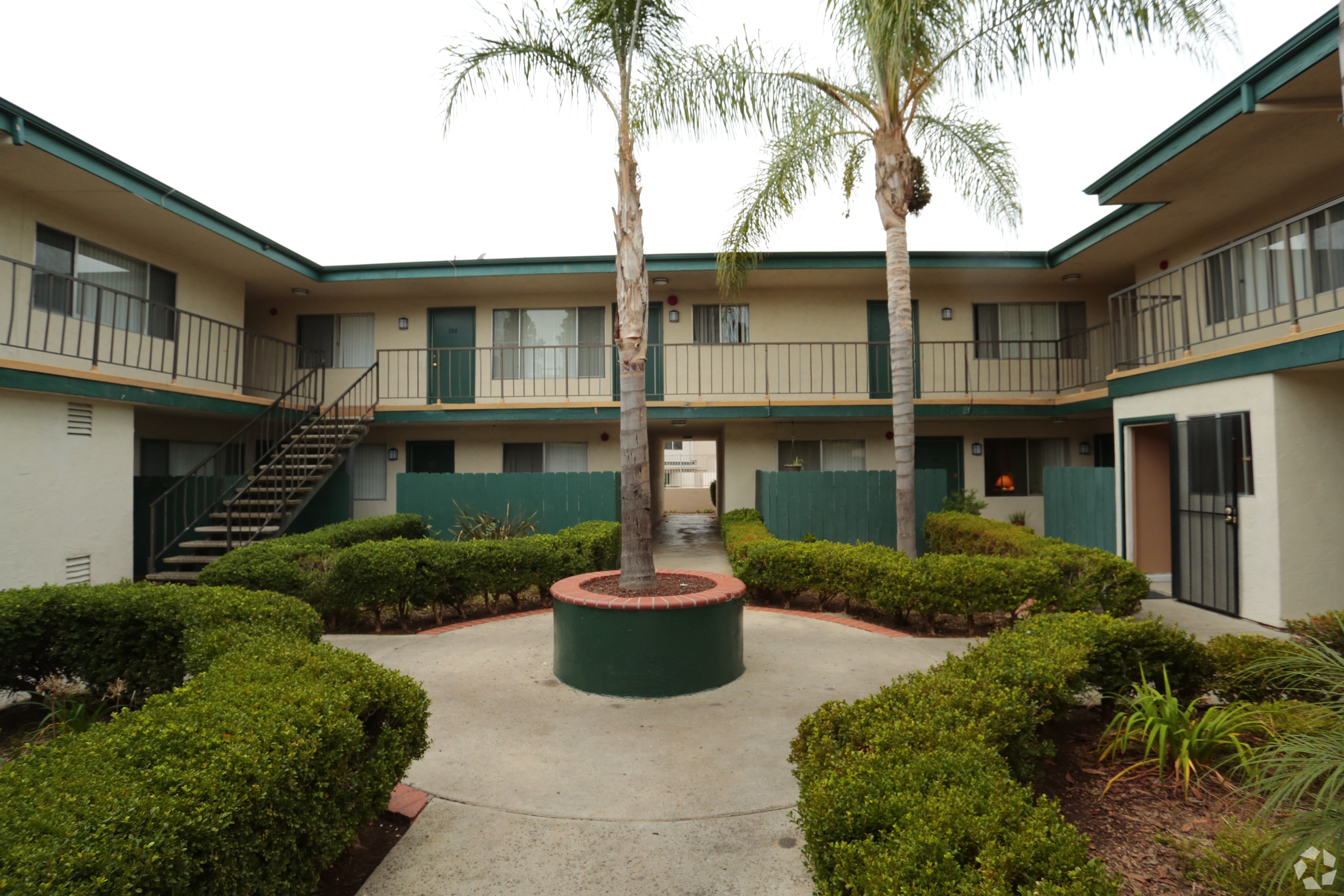 Foothill Courtyard – photo 2