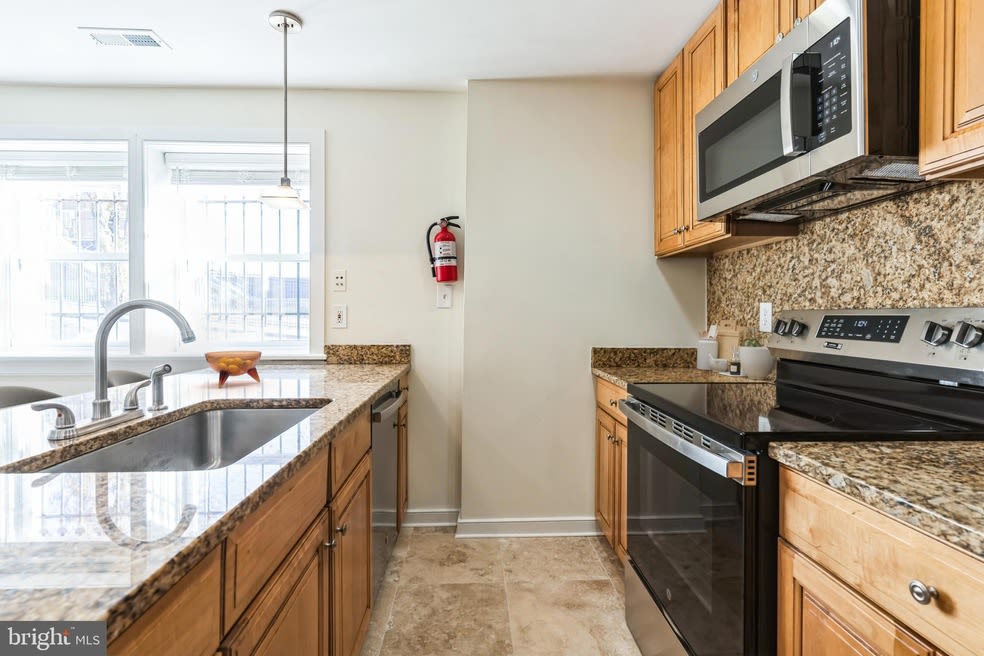 1300 Belmont St., NW – photo 5