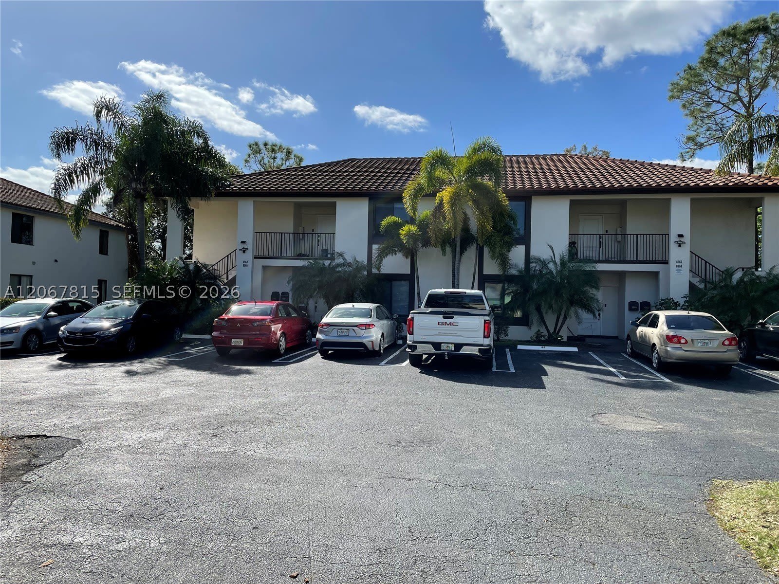 8962 NW 40th St – photo 1
