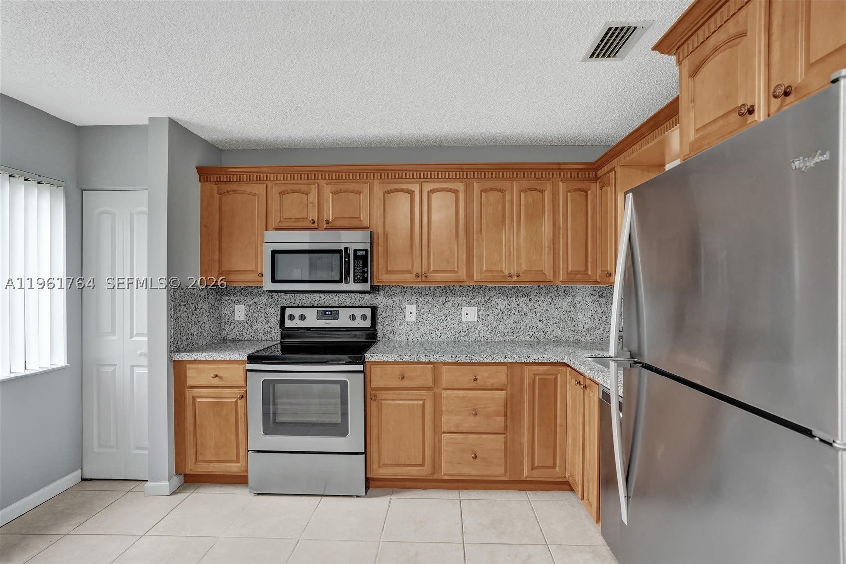 2641 Gately Dr W – photo 4