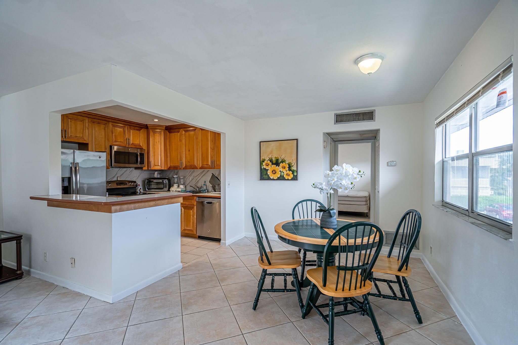 467 SAXONY J Way – photo 4