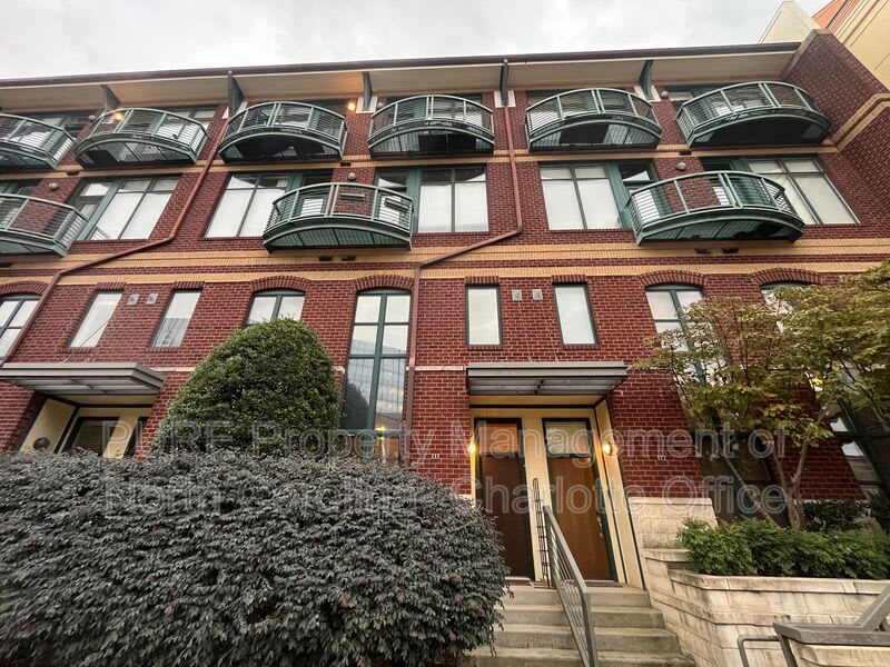 115 E Park Ave – photo 5
