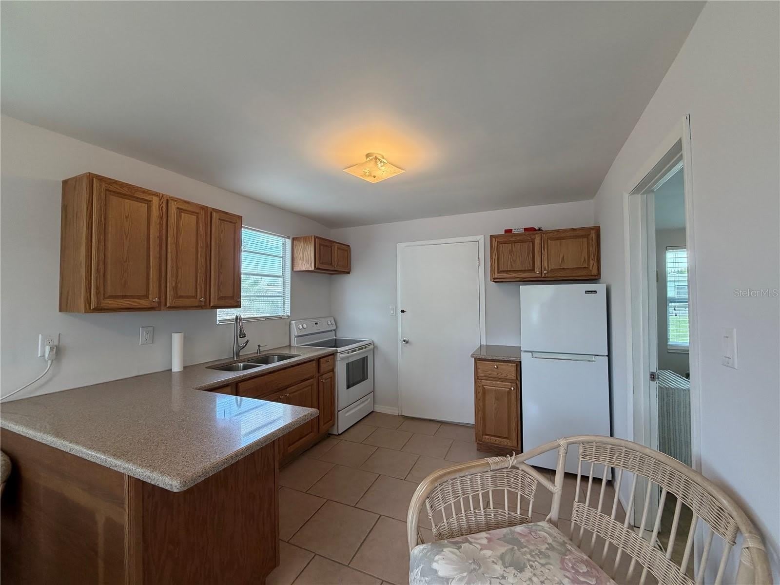 8513 HERBISON Avenue – photo 5