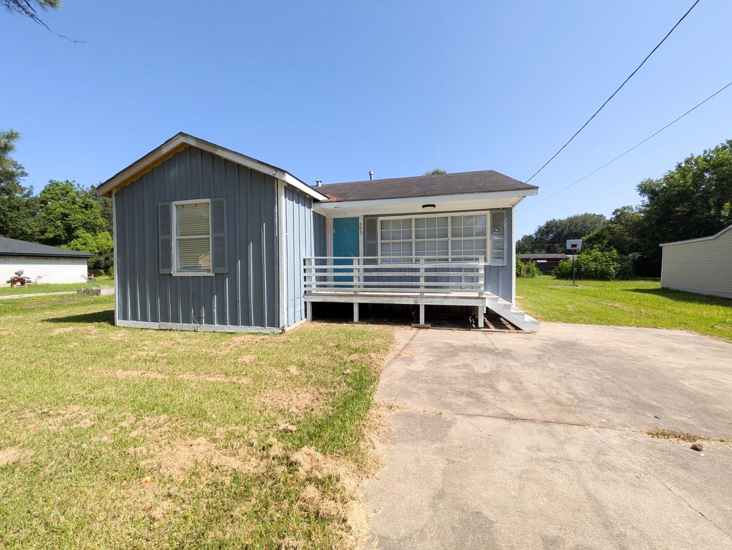 290 Hebert Dr., Bridge City, TX 77611 – photo 1