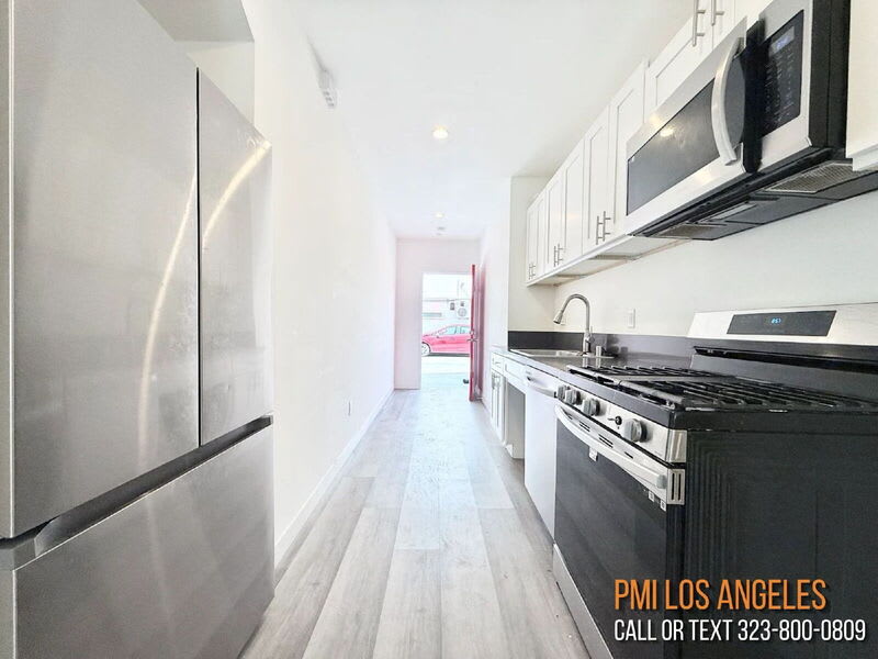 1258 Leighton Avenue – photo 3