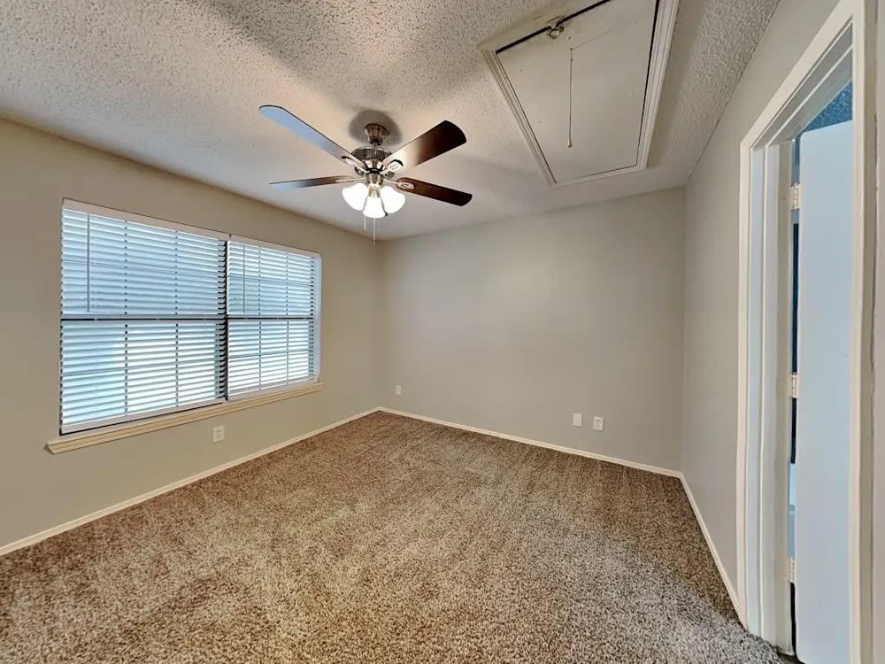973 Annandale Drive – photo 4