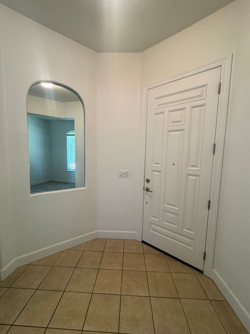 BEAUTIFUL 4 BED/2 BATH HOME IN REDDING – photo 3