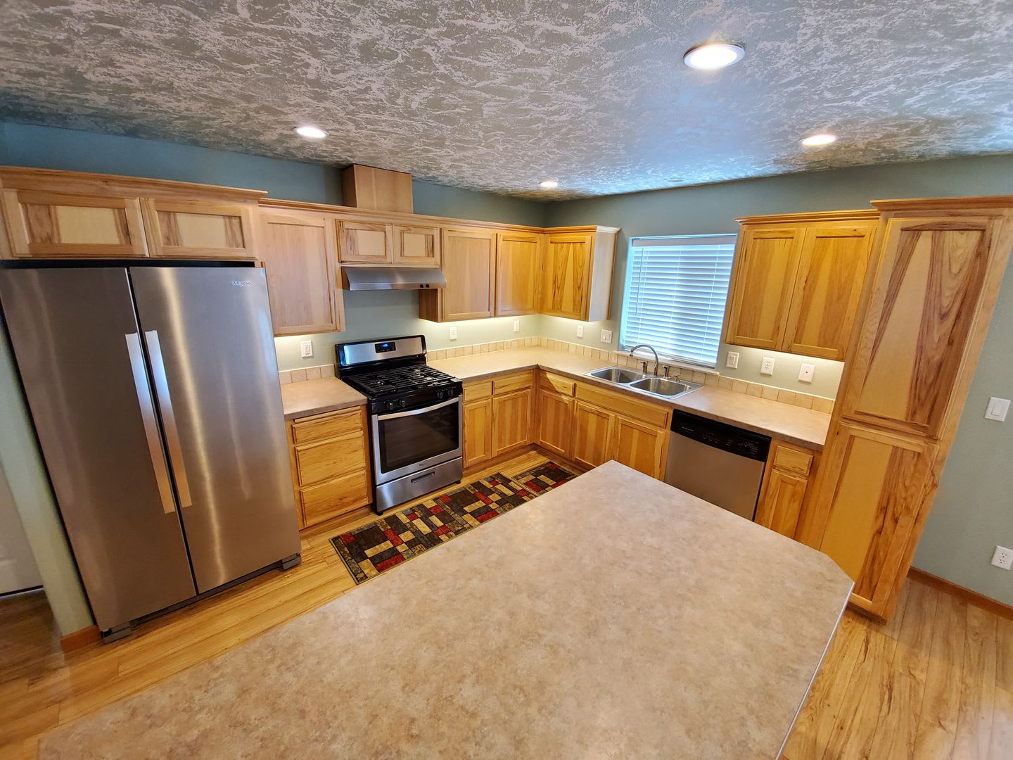 Pet Friendly 3 Bed 2 5 Bath Home Near I 5 – photo 4