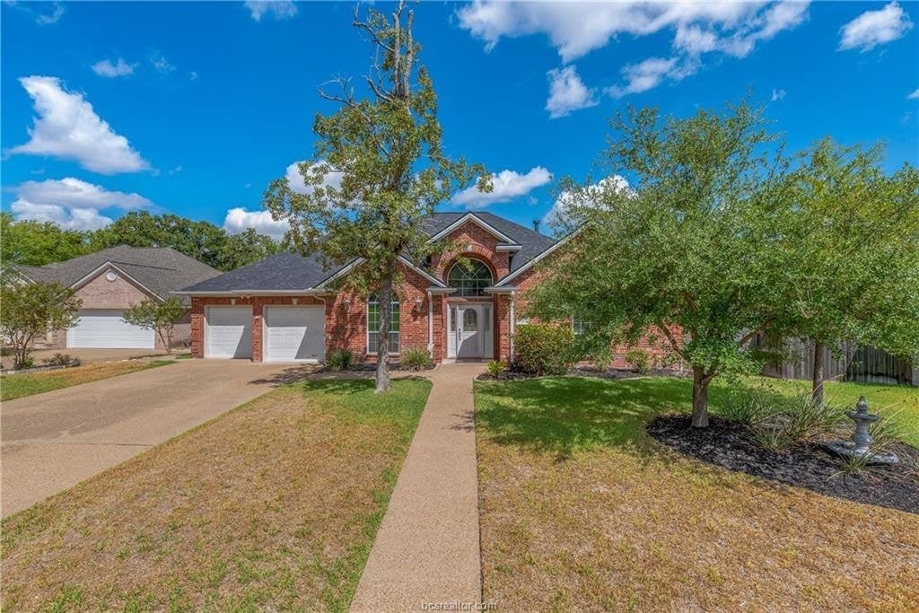 305 Stoney Hills Court – photo 2