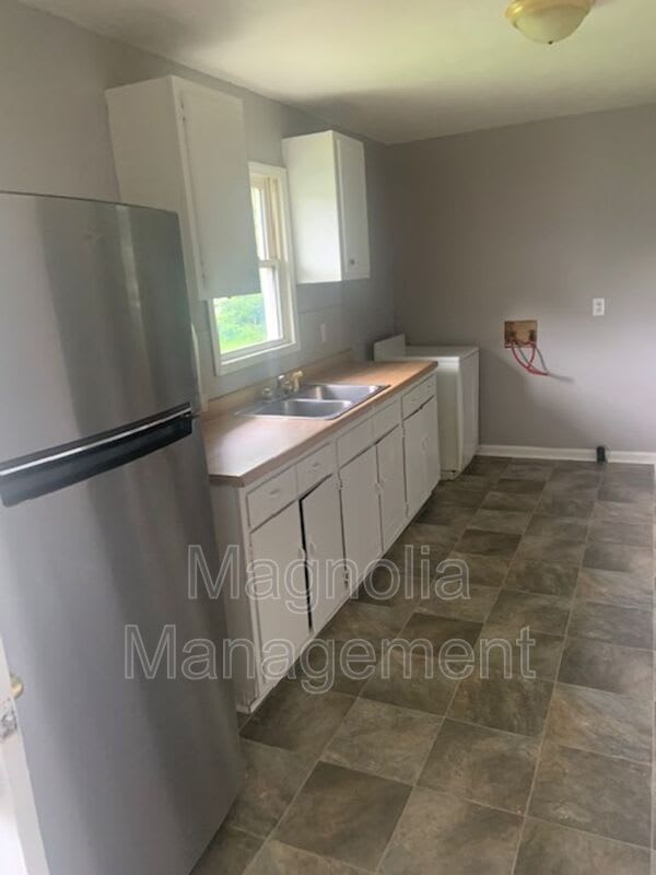 600 East Ave – photo 3