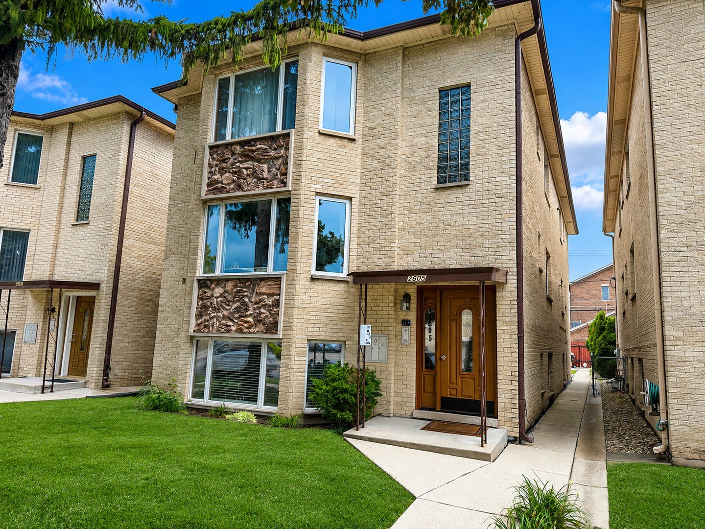 2605 N 76TH Avenue – photo 1