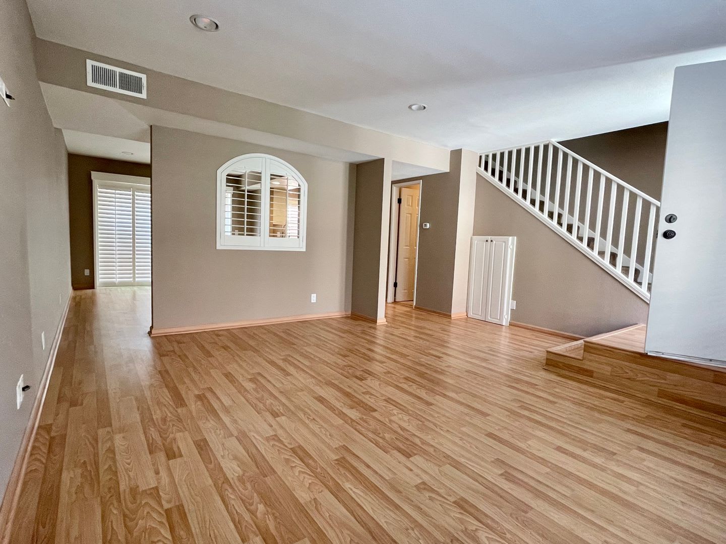 Beautiful 3 bed Townhome in Agoura Hills – photo 3