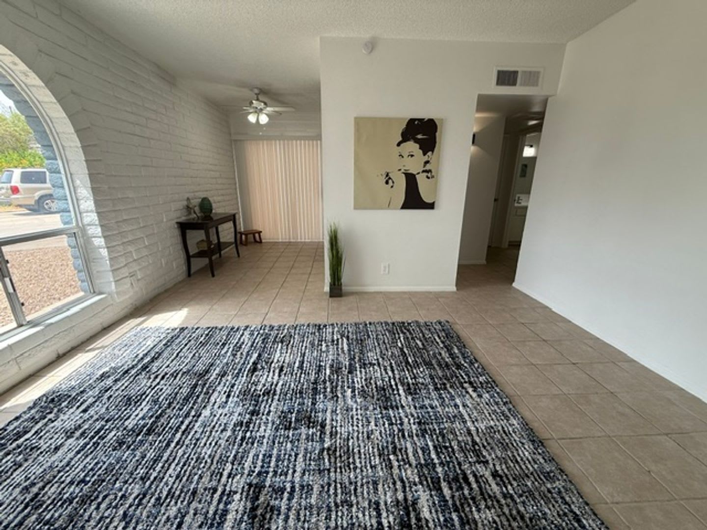 Great Location! 1 Bed 1 Bath Mesa Apartment – photo 3