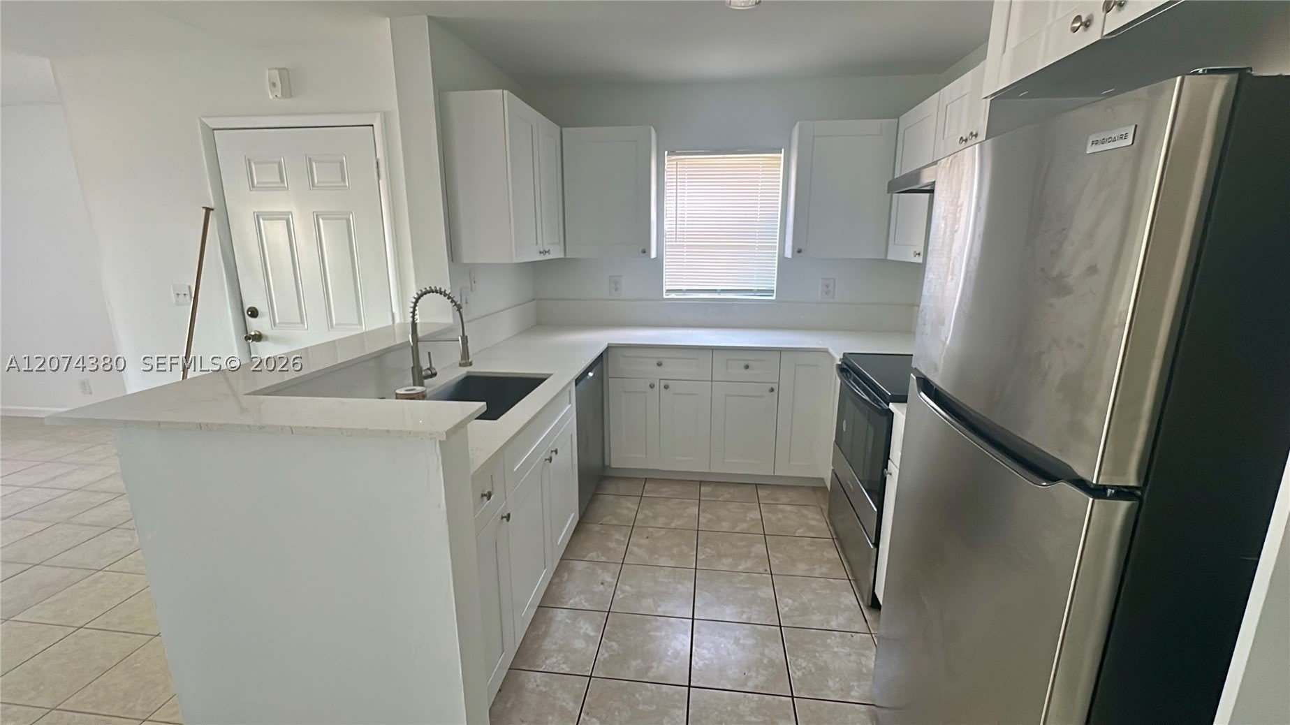 4096 N Pine Island Rd – photo 1