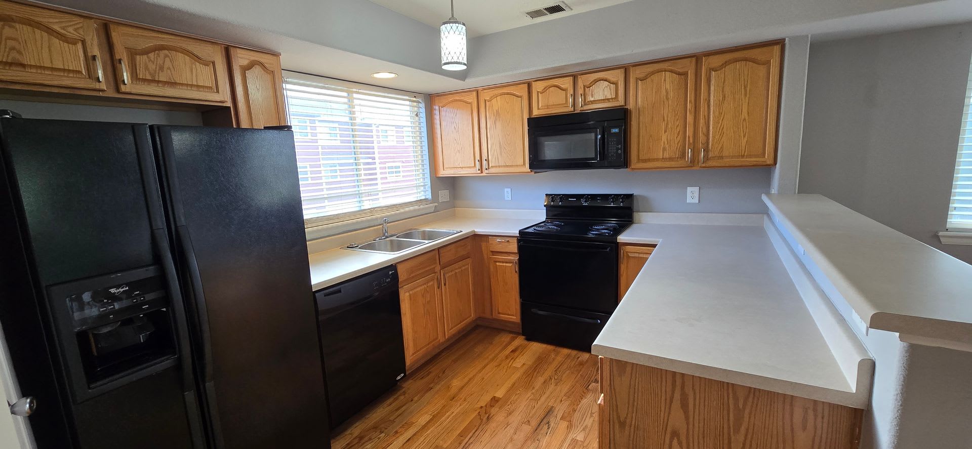 Charming Two Bedroom Townhome In Brighton Colorado – photo 2