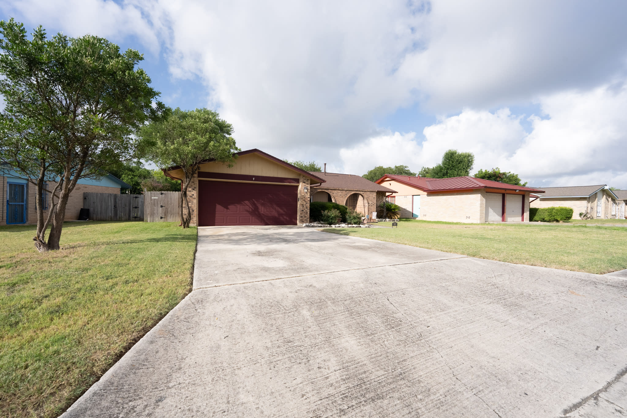6822 Rivulet – photo 1
